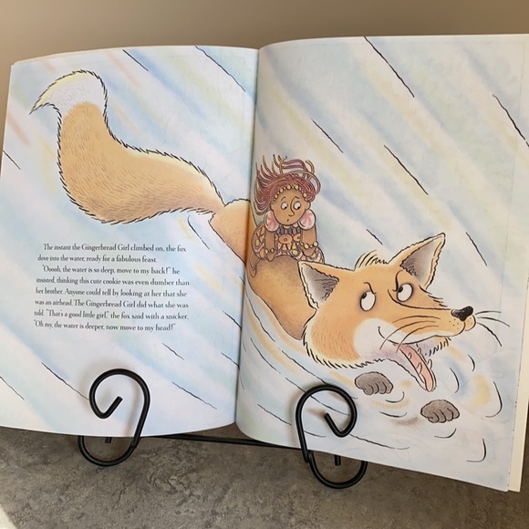 🍏3/$15🍏 The Gingerbread Girl Picture Book - Picture 3 of 3